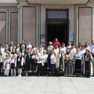 Ziua Naţională a Costumului Tradiţional din România a fost marcată voluntar la Târgu-Mureș